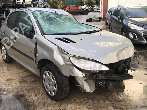 Ruitenwissermotor achter PEUGEOT 206 Hatchback (2A/C) 1.4 i | BP28421659M102