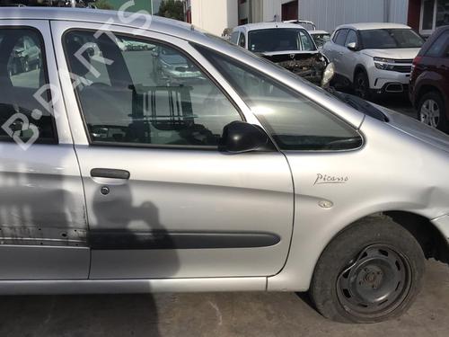 Left headlight CITROËN XSARA PICASSO (N68) 2.0 HDi | BP25647946C28 