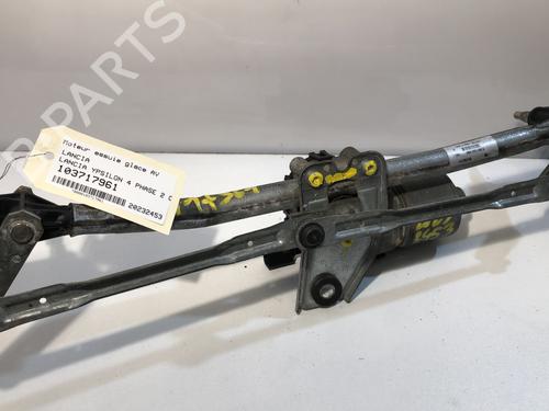Used Front wiper motor LANCIA YPSILON (843_) 1.3 D Multijet (843.AXE11, 843.AXE1A) (90 hp) 29749340