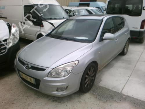 Fuel flap HYUNDAI i30 (FD) 1.6 CRDi | BP25632728C131