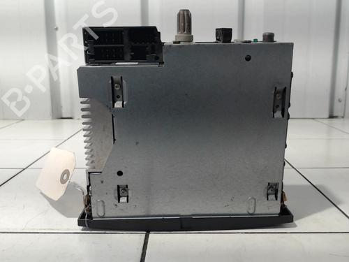 Used Radio Radio RENAULT CLIO III (BR0/1, CR0/1) 1.5 dCi (BR17, CR17) (86 hp) 30933203 30933203