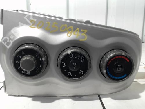 Used Climate control TOYOTA YARIS (_P9_) 1.4 D-4D (NLP90_, NLP90R) (90 hp) 29447038