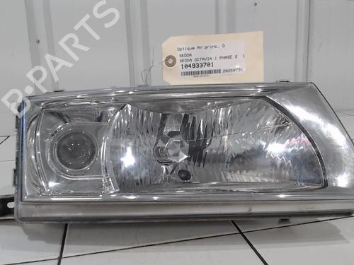 Used Right headlight SKODA OCTAVIA I (1U2) 1.9 TDI (110 hp) 26527158