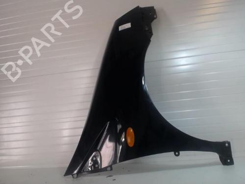 Used Right front fenders NISSAN ALMERA TINO (V10) 1.8 (116 hp) 25635831