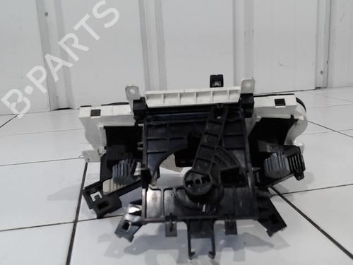Used Climate control Climate control 25724570 25724570