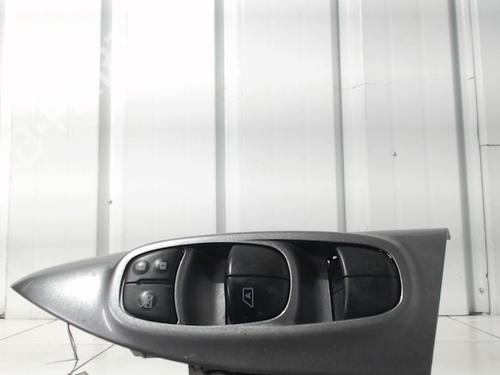 Used Left front window switch Left front window switch NISSAN JUKE (F15) 1.5 dCi (110 hp) 30974270 30974270