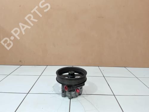 Used Steering pump TOYOTA AVENSIS Estate (_T25_) 2.0 D-4D (ADT250_, ADT250R) (126 hp) 25650547