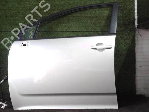 Used Left front door TOYOTA COROLLA Verso (ZER_, ZZE12_, R1_) 2.2 D-4D (AUR10_, AUR10R) (177 hp) 25649894