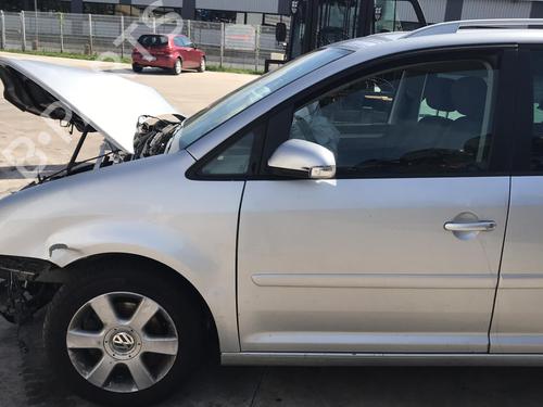 Front wiper motor VW TOURAN (1T1, 1T2) 2.0 TDI | BP25639613M29 