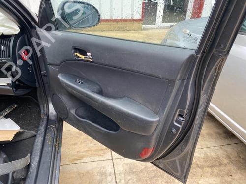 Fuel flap HYUNDAI i30 Estate (FD) 1.6 CRDi | BP25629314C131 