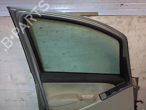 Used Left front door Left front door 25650725 25650725