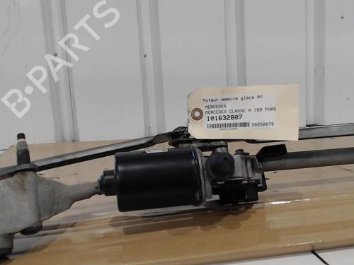 Used Front wiper motor Front wiper motor MERCEDES-BENZ A-CLASS (W169) A 180 CDI (169.007, 169.307) (109 hp) 26451635 26451635