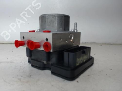 Used ABS pump ABS pump RENAULT CAPTUR I (J5_, H5_) 1.5 dCi 90 (J5N4, J5M5, J5MW, J5M6, J5AL, J5AJ) (90 hp) 25640046 25640046