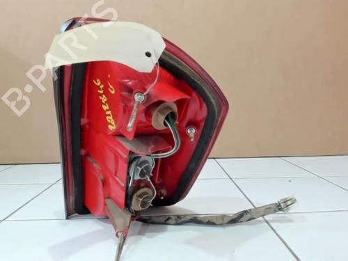 left-taillight-toyota-rav-4-ii-_a2_-2000-2001-2002-2003-2004-2005-25629271 main image