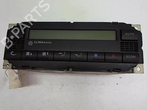AC Styreenhet / Manøvreringsenhet VW GOLF IV (1J1) 1.6 (102 hp) 25641706