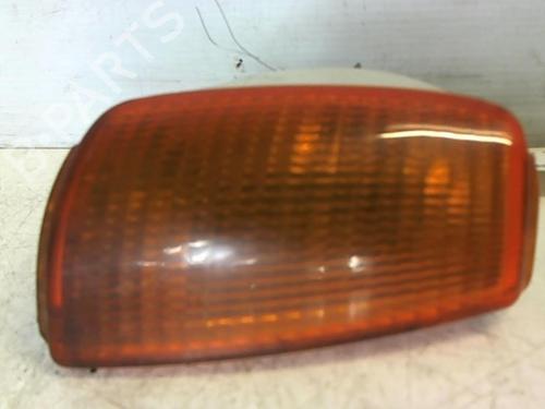 Used Right front indicator VW POLO Coupe (86C, 80) 1.0 Cat (45 hp) 25649572