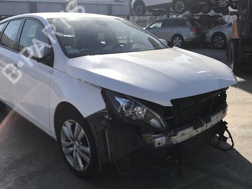 Interior roof light PEUGEOT 308 SW II (LC_, LJ_, LR_, LX_, L4_) 1.5 BlueHDi 100 | BP25634322I8