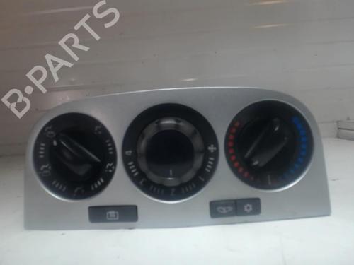 Used Climate control Climate control OPEL CORSA D (S07) 1.2 LPG (L08, L68) (80 hp) 25643184 25643184