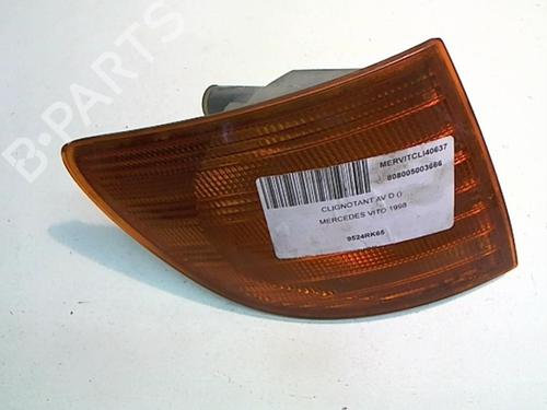 Used Right front indicator MERCEDES-BENZ VITO Van (W638) 110 D 2.3 (638.074, 638.078) (98 hp) 25646878