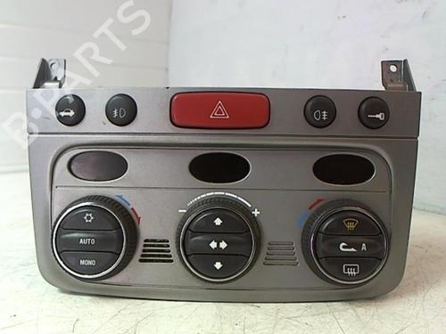 AC Styreenhet / Manøvreringsenhet ALFA ROMEO GT (937_) 1.9 JTD (937CXN1B) (150 hp) 25643680