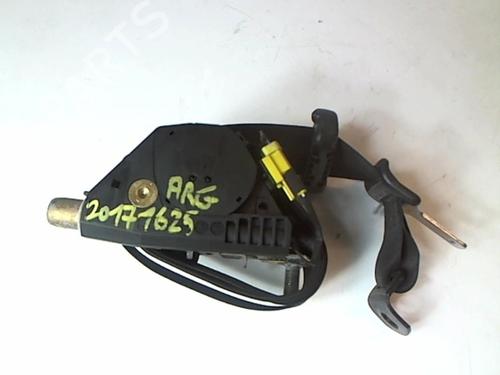 Venstre bak beltestrammer MERCEDES-BENZ M-CLASS (W163) ML 400 CDI (163.128) | BP25646059C89 