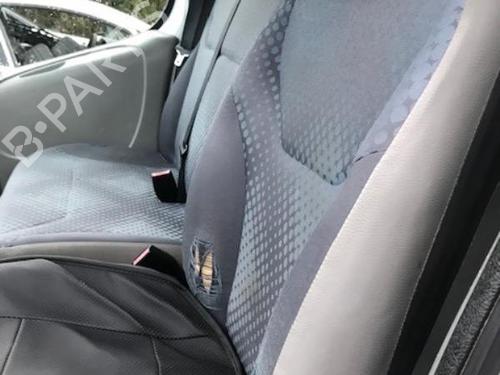 Right headlight RENAULT TRAFIC II Bus (JL) 2.0 dCi 90 (JL00, JL01, JL0H, JL0M, JL0P, JL0S) | BP25630241C29 - Image 14