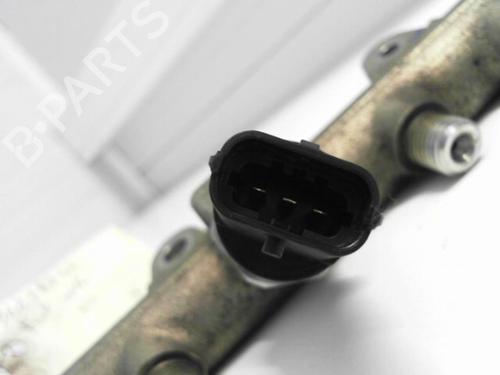 Injection rail FIAT STILO Multi Wagon (192_) 1.9 JTD | BP25646600M98 