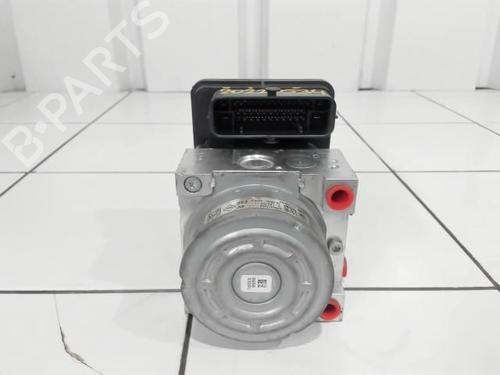Used ABS pump ABS pump RENAULT MEGANE IV Hatchback (B9A/M/N_) 1.5 Blue dCi 115 (B9A6) (116 hp) 25648154 25648154