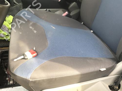 Left taillight RENAULT TRAFIC II Bus (JL) 2.0 dCi 115 (JL00, JL01, JL0H, JL0M, JL0U) | BP37868281C34 - Image 20