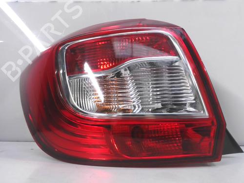 Używane Lampa tylna lewa DACIA SANDERO II 1.5 dCi 75 / Blue dCi 75 (B8JW, B8M4, B8AH, B8M7, B8M6) (75 hp) 29926884