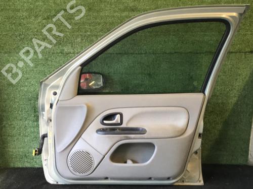 Used Right front door RENAULT CLIO II (BB_, CB_) 1.4 16V (B/CB0P, BB13) (98 hp) 25647995