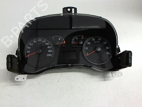 Used Instrument cluster FIAT PUNTO (188_) 1.2 60 (188.030, .050, .130, .150, .230, .250) (60 hp) 25638649