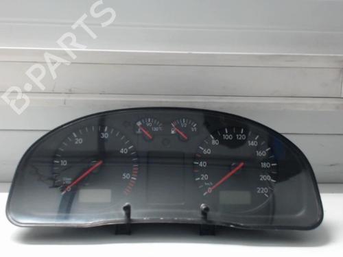 Used Instrument cluster VW PASSAT B5 Variant (3B5) 1.9 TDI (110 hp) 25631977