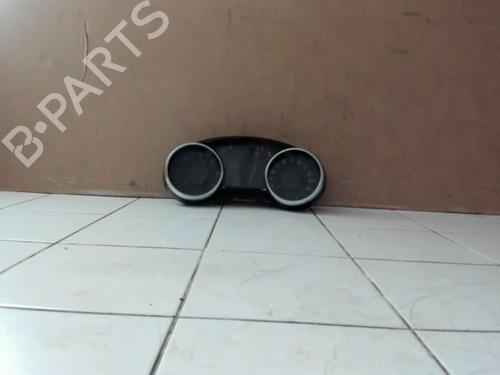 Used Instrument cluster PEUGEOT 5008 (0U_, 0E_) 1.6 HDi (114 hp) 25642841