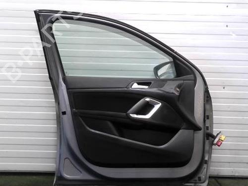 Used Left front door Left front door 38528965 38528965