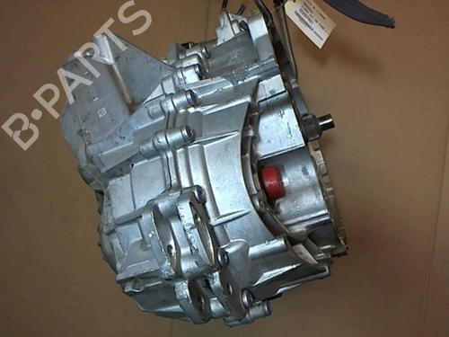 Used Gearbox Gearbox MERCEDES-BENZ GLA-CLASS (X156) GLA 200 CDI / d (156.908) (136 hp) 25630193 25630193