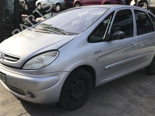 Left headlight CITROËN XSARA PICASSO (N68) 2.0 HDi | BP25647946C28 