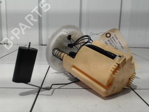 Used Fuel pump Fuel pump RENAULT CLIO V (B7_) 1.5 Blue dCi 100 (B7AD) (101 hp) 28321423 28321423
