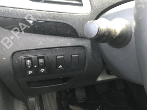 Fuel flap RENAULT SCÉNIC III (JZ0/1_) 1.5 dCi | BP28213405C131