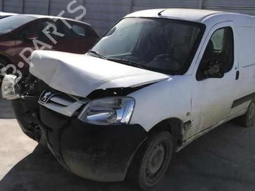 Left front steering knuckle PEUGEOT PARTNER Box Body/MPV (5_, G_) 1.6 HDi 75 | BP25636530M25 