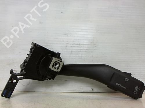 Used Steering column stalk SKODA OCTAVIA II (1Z3) 1.9 TDI (105 hp) 25629055