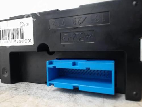 Used Climate control Climate control OPEL SIGNUM Hatchback (Z03) 3.0 V6 CDTI (F48) (177 hp) 25645866 25645866