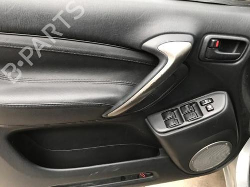 Switch TOYOTA RAV 4 II (_A2_) 2.0 4WD (ACA21, ACA20) | BP25644951I30  - Image 27