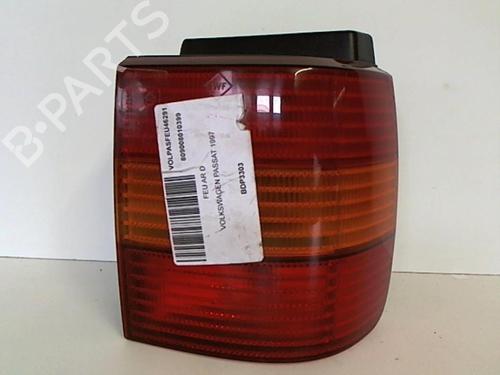 Højre baglygte VW PASSAT B3/B4 (3A2, 35I) 1.8 (90 hp) 25637642