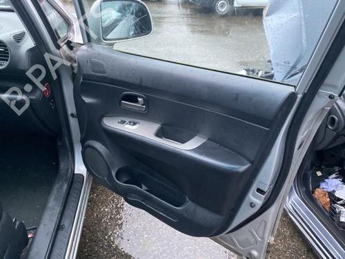 Used Parts KIA CARENS III MPV (UN) 2.0 CRDi 115 2530891