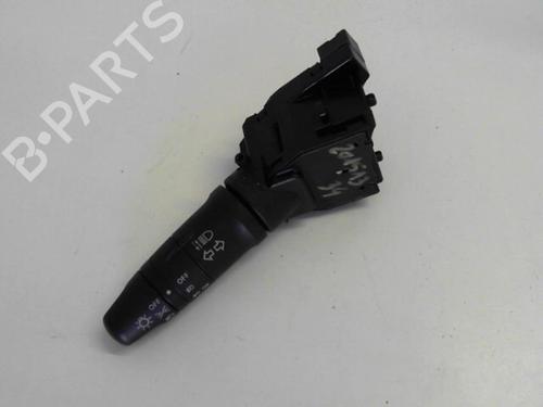 switch-nissan-primera-hatchback-p12-2002-25637464 main image