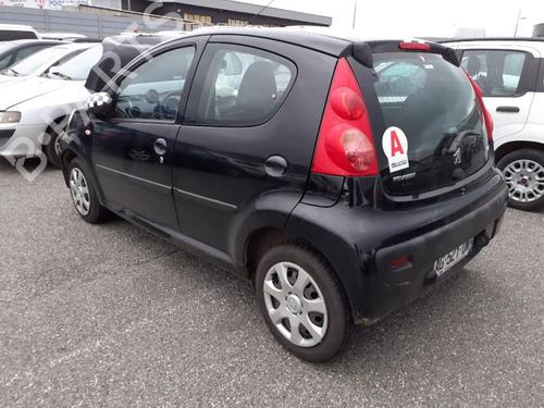 Left taillight PEUGEOT 107 (PM_, PN_) 1.0 | BP25630589C34 