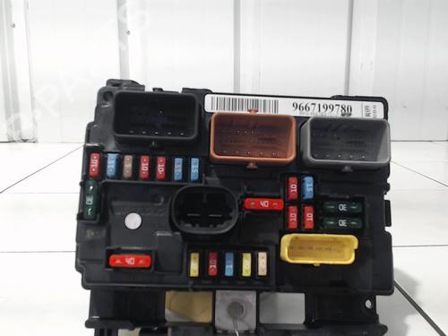 Used Fuse box PEUGEOT 207 (WA_, WC_) 1.4 (73 hp) 28389011