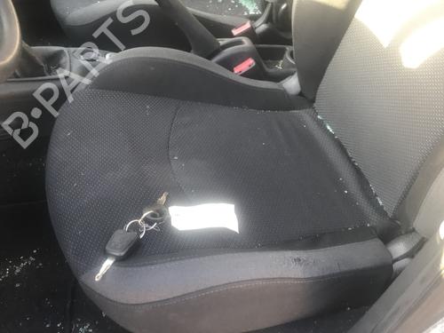 Left taillight PEUGEOT 206+ (2L_, 2M_) 1.4 HDi eco 70 | BP26581597C34 