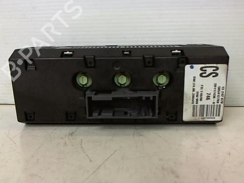 Used Display monitor Display monitor OPEL MERIVA A MPV (X03) 1.6 (E75) (105 hp) 25649701 25649701